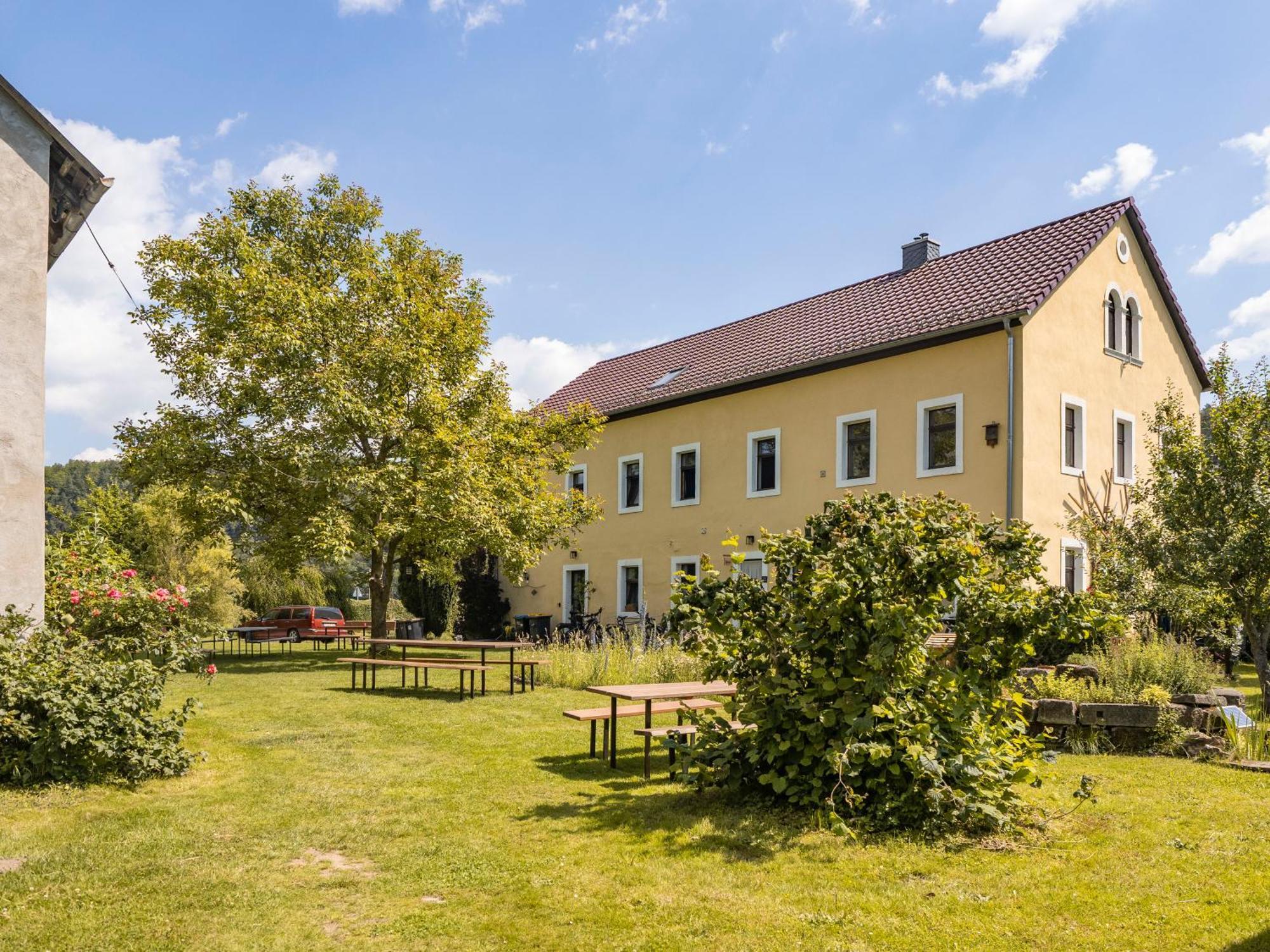 Hinterland Hostel 库洛特拉森 外观 照片