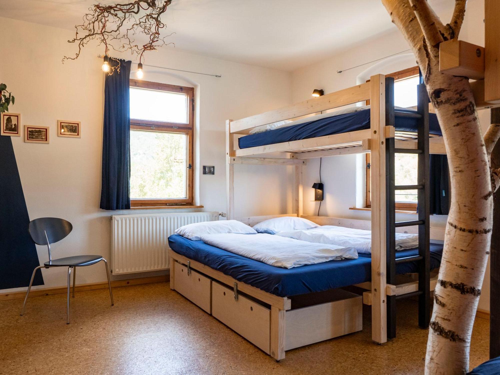 Hinterland Hostel 库洛特拉森 外观 照片
